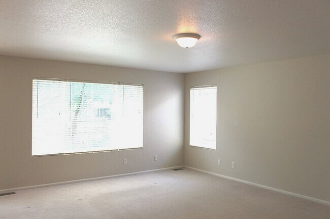 Foto del edificio - 1939 Fossil Creek Pkwy