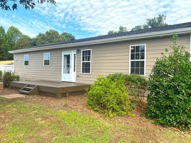 Building Photo - Ranch with Basement for Rent
