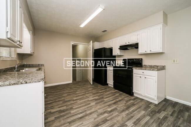 Building Photo - 6914 Vermillion ST
