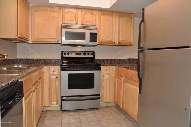 Photo - Charming 2 bed 2 bath gated Condo near Bell Road and 35th Ave++Pool++Fitness