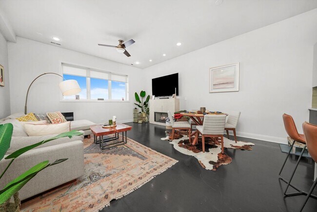 Foto del edificio - 622 N Rockwell St