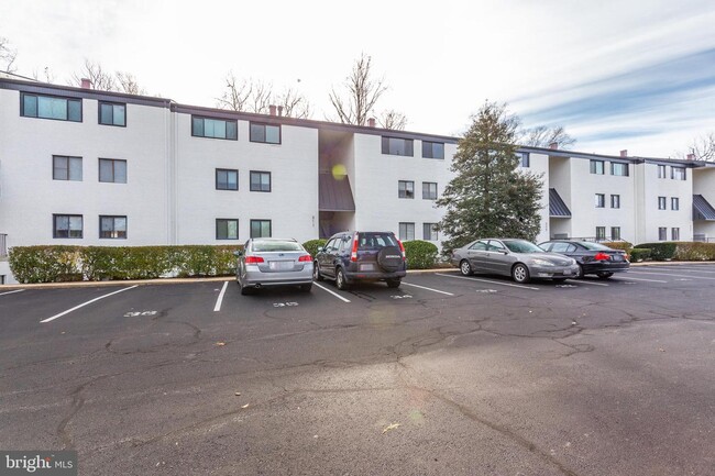 Building Photo - 611 Oakland Hills Ct