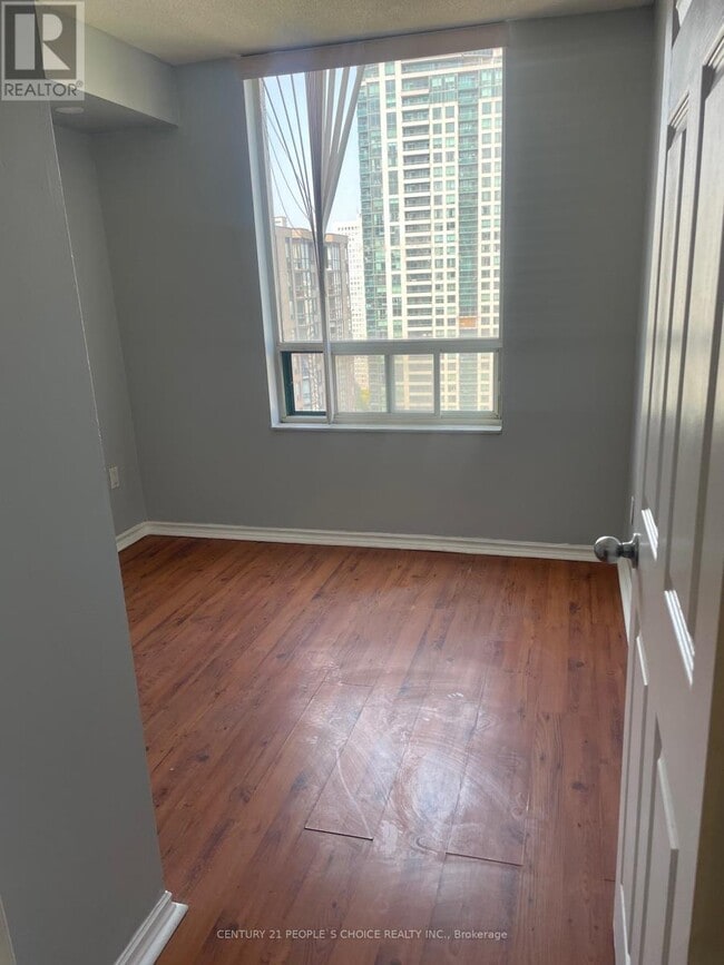 Building Photo - 285-2285 Enfield Pl