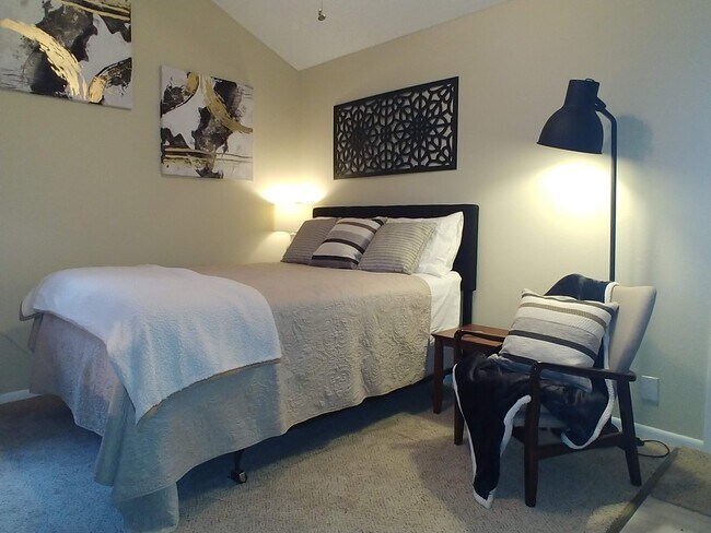 Foto del edificio - 14027 Rocky Pine Woods St