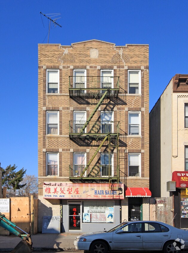 Primary Photo - 5706 7th Ave