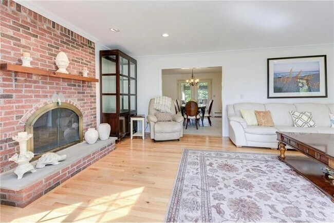 Foto del edificio - 37 Kingston Ln