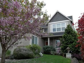 Building Photo - 12540 NW Brimpton Ct