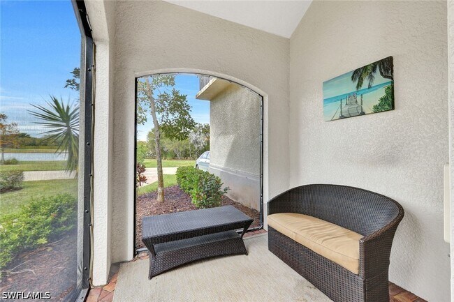 Foto del edificio - 1439 Santiago Cir