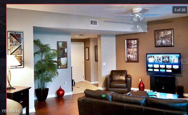 Building Photo - 1 br, 1 bath  - 3300 W 7th St Apt 18