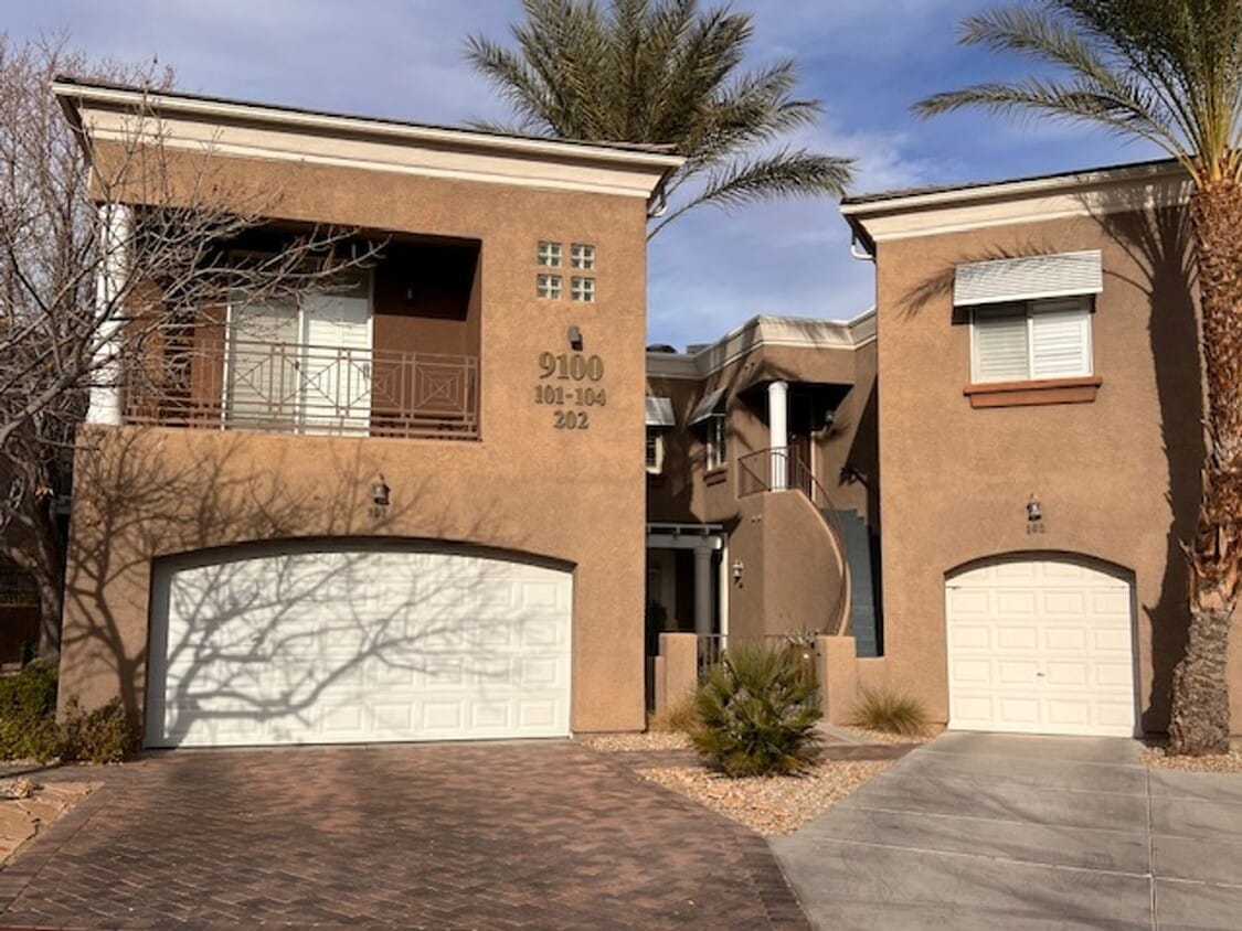 Primary Photo - Condo on TPC Summerlin golf course! $2250/...