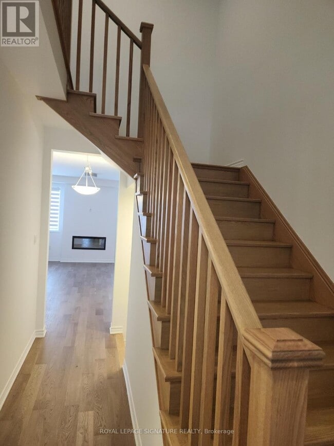 Building Photo - 3218 Meadowridge Dr