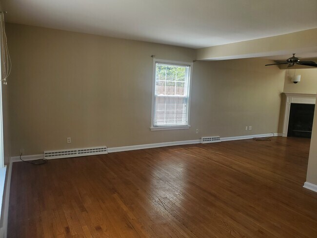 Foto del edificio - 2405 Overlook Rd
