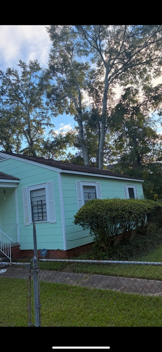 Building Photo - 1961 Pleasant Ave