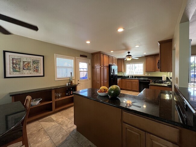 Building Photo - 5002 Mount Etna Dr