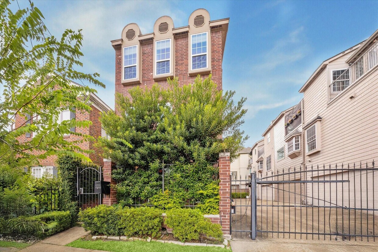 Foto principal - 2506 Van Buren St