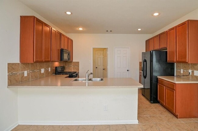 Building Photo - 19404 Rockwood Ct
