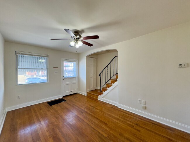 Foto del edificio - Charming 2 Bedroom/1 Bathroom Townhome in Medford!