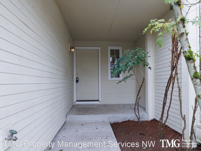 Building Photo - 3 br, 2.5 bath House - 16518 SW Daffodil S...