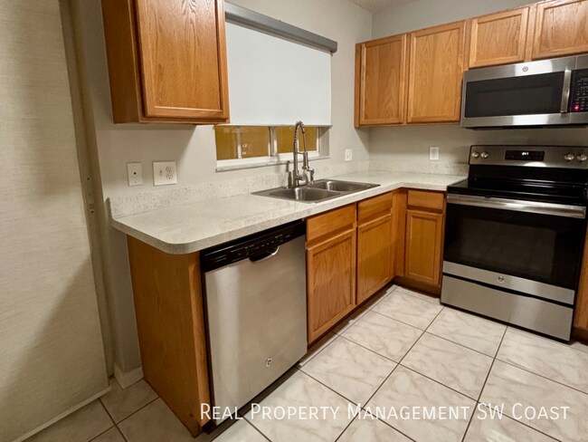 Building Photo - 10823 Brickside Ct