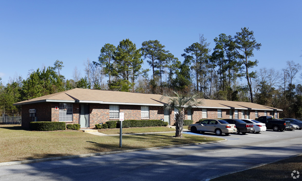 Primary Photo - Century Woods Apartments