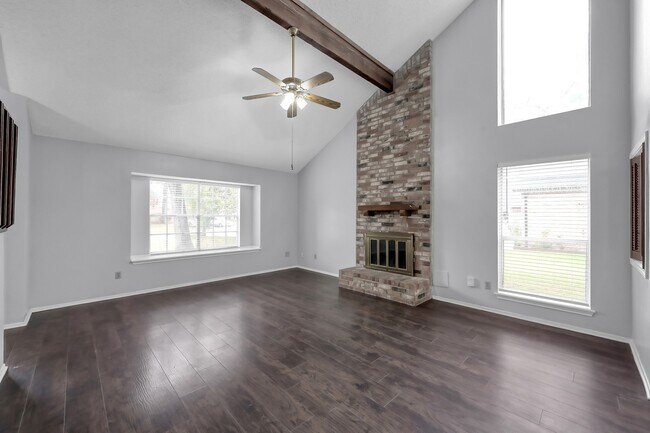 Building Photo - 35 Maywind Ct