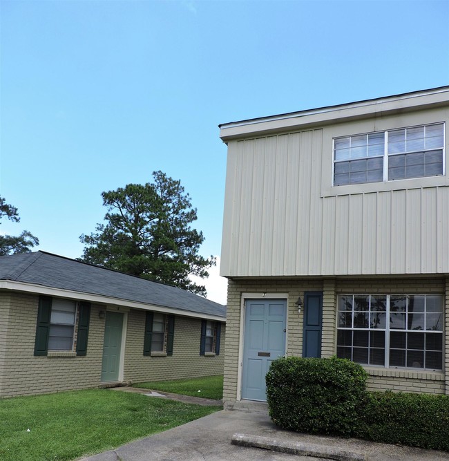 Foto del edificio - Campus Cottages