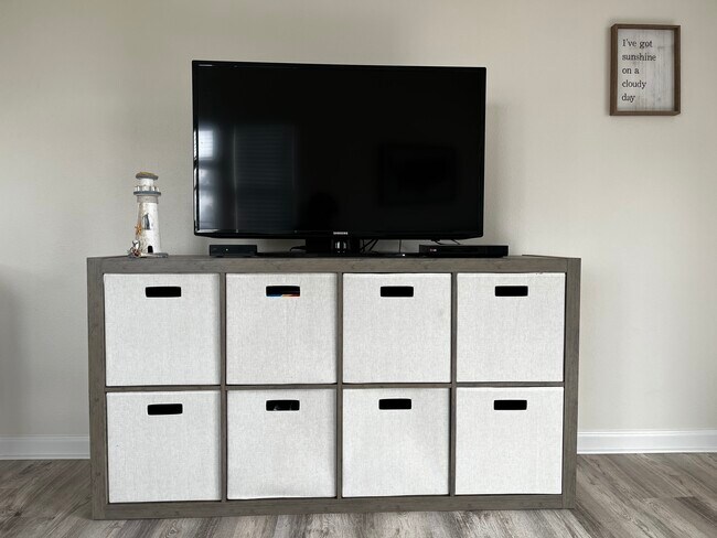 Building Photo - 137 Avian Dr