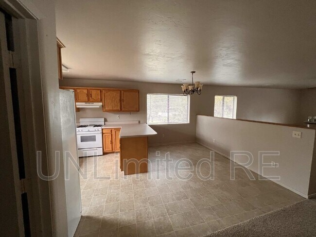 Building Photo - 1518 Shoup St