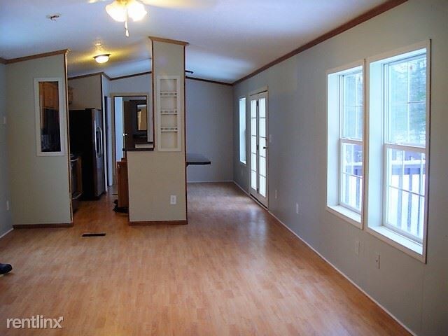 Building Photo - 400 Kelley Mobile Home Park