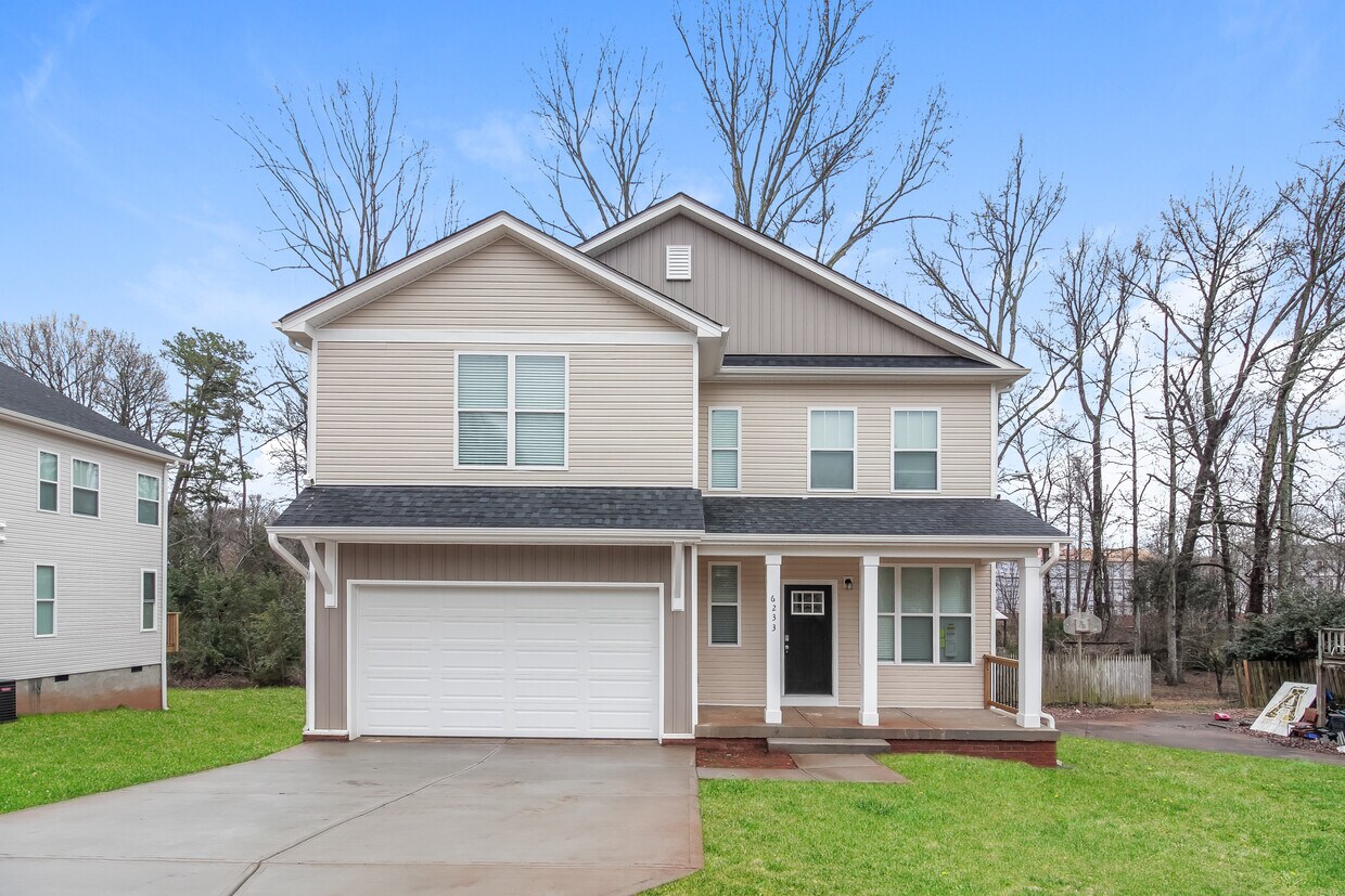 6233 Woodland Cir, Charlotte, NC House Rental in Charlotte, NC