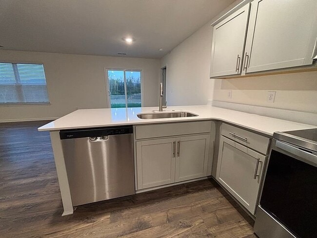 Building Photo - 1011 Persimmon Holw