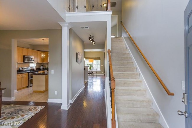 Building Photo - 7712 Riverview Bend Dr