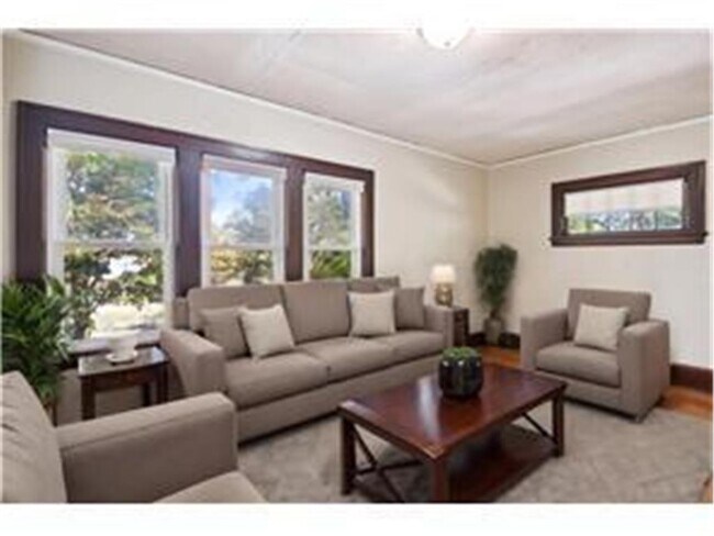 Foto del edificio - 2008-2010 St Clair Ave