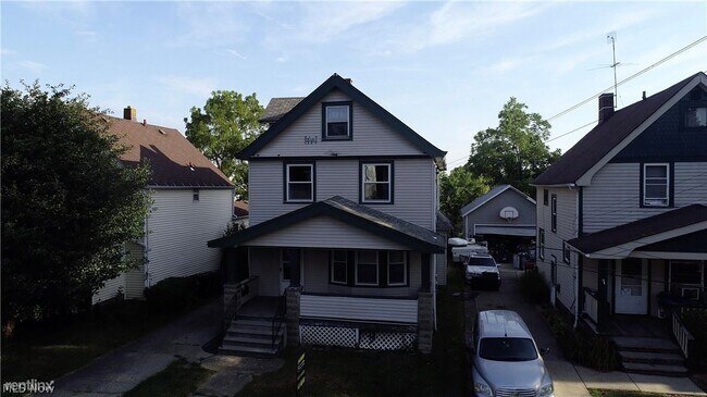 Foto del edificio - 2 br, 1 bath Duplex - 3900 Behrwald Avenue Up