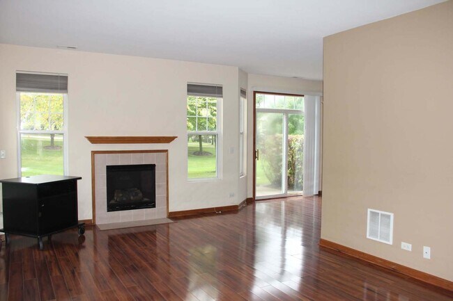 Foto del edificio - 6506 Marble Ln
