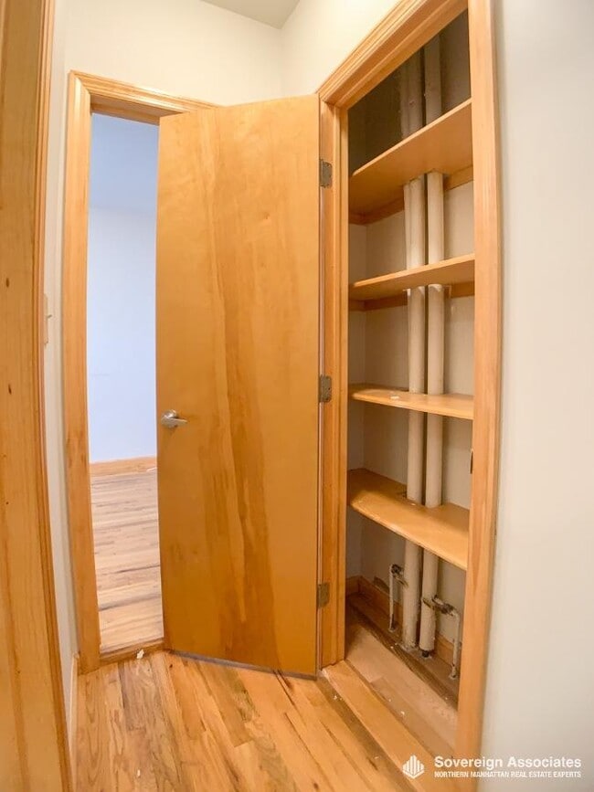 Foto del edificio - 75 Cabrini Blvd