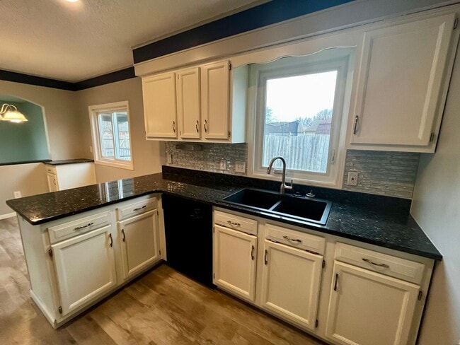 Building Photo - 620 Copperfield Dr