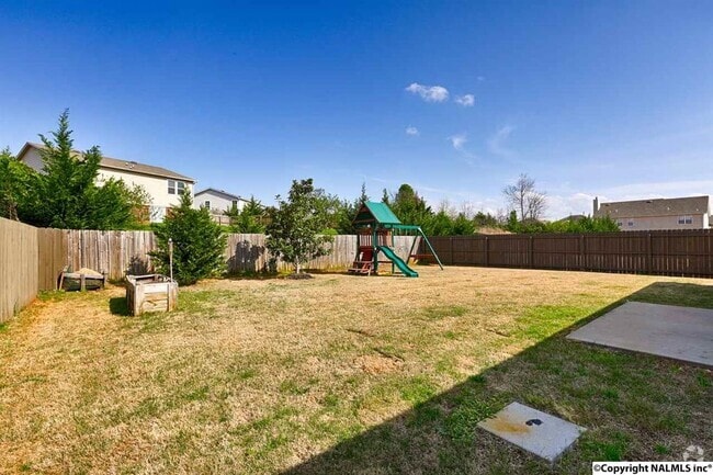 Building Photo - 110 Healey Dr