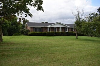 Building Photo - 3350 Sango Rd