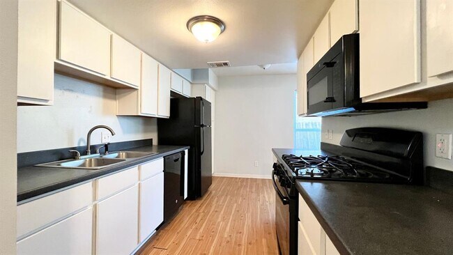 Foto del edificio - 2301 Ohlen Rd