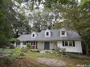 Building Photo - 13 Suzio Dr