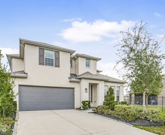 Foto del edificio - 147 Renodes Garden Ln