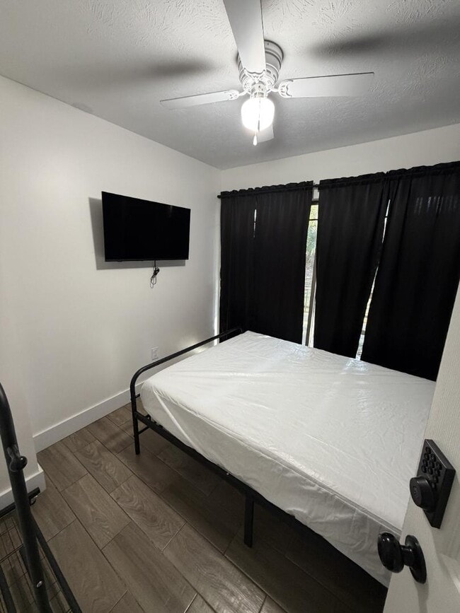 Foto del edificio - 5140 River Bluff Ln