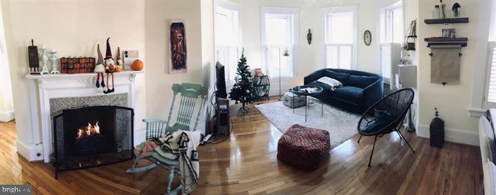 Foto principal - 1531 31st St NW