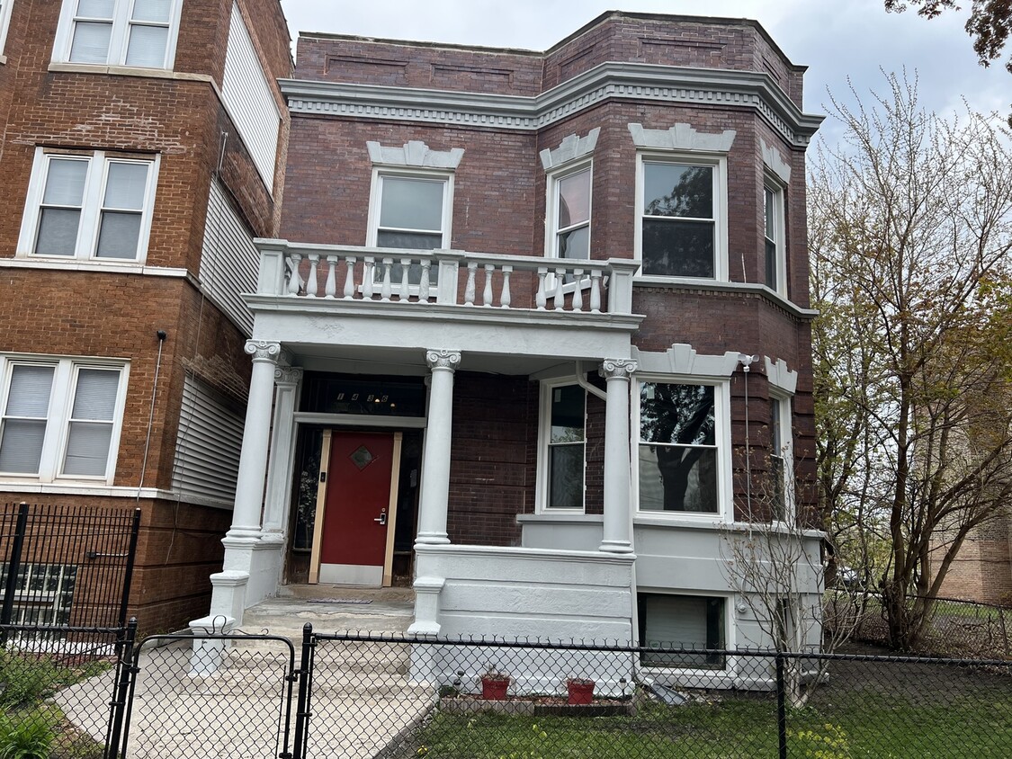 Primary Photo - 1436 E 66th Pl