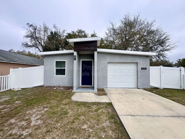 Building Photo - 1540 W 18th St