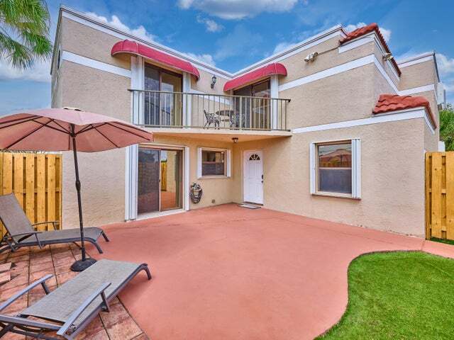 Foto del edificio - 4065 Village Dr