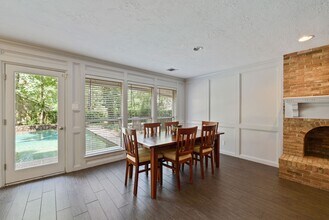 Building Photo - 2824 S Logrun Cir