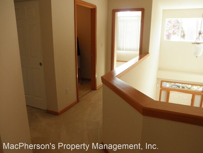 Building Photo - 3 br, 2.5 bath House - 7526 NE 204th Pl