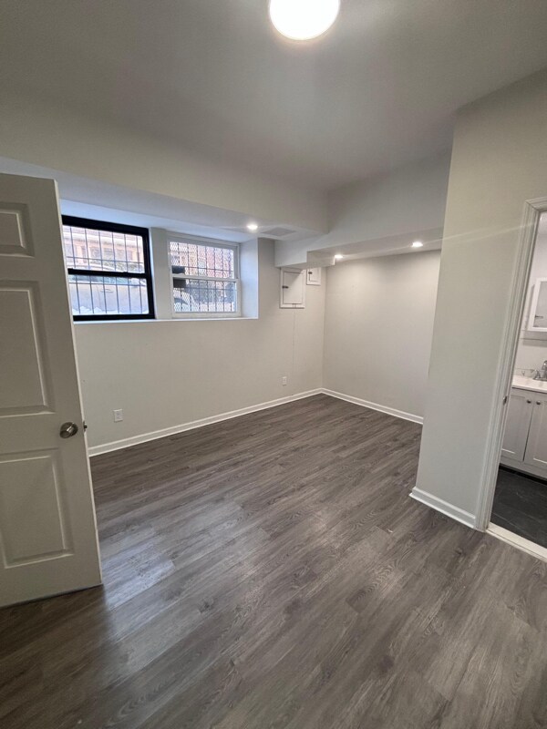 Building Photo - 157 S Harrison St